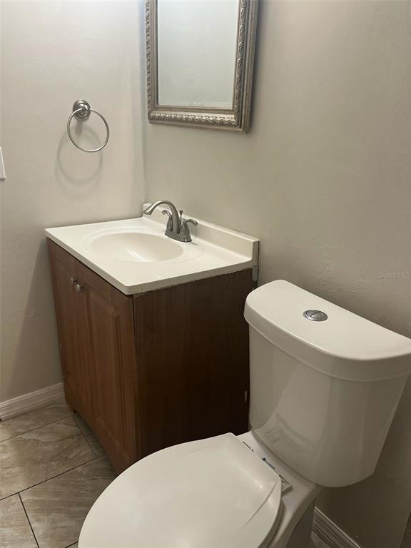 Building Photo - 5885 Dahlia Dr