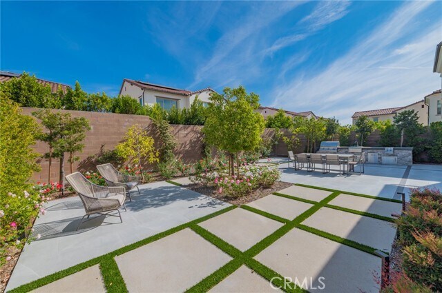 Building Photo - 58 Longchamp