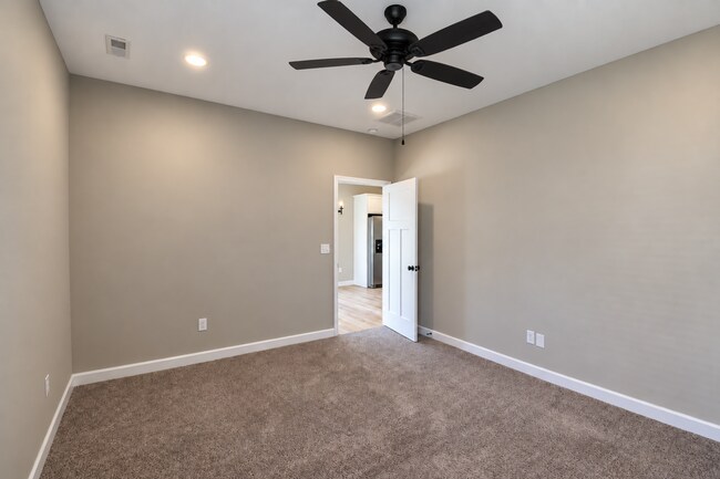 Building Photo - 1407 Brook Hill Drive