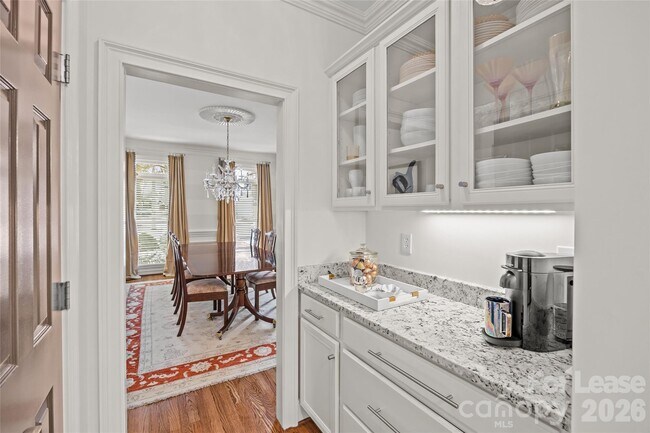 Building Photo - 5202 Carmel Club Dr