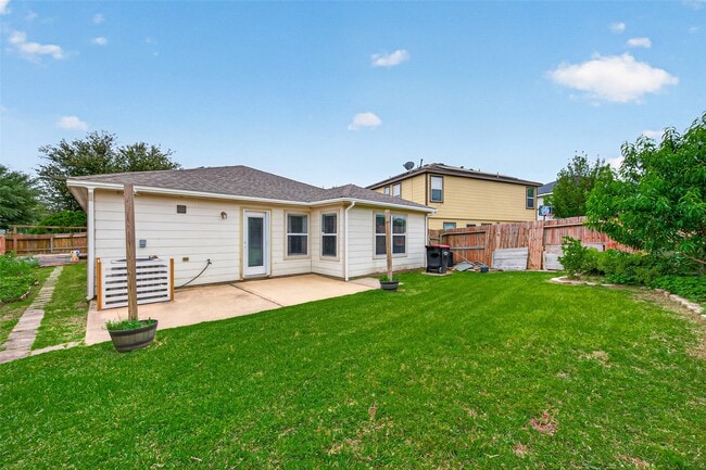 Building Photo - 16238 Ranchland Ln