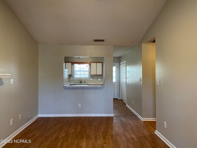 Building Photo - Welcome to Deerfield!