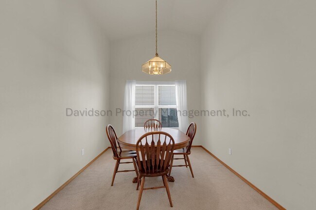 Building Photo - 4960 Dry Stone Dr