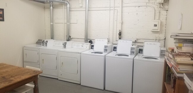 Building Photo - Amazing 1 bed next to Harvard University a...