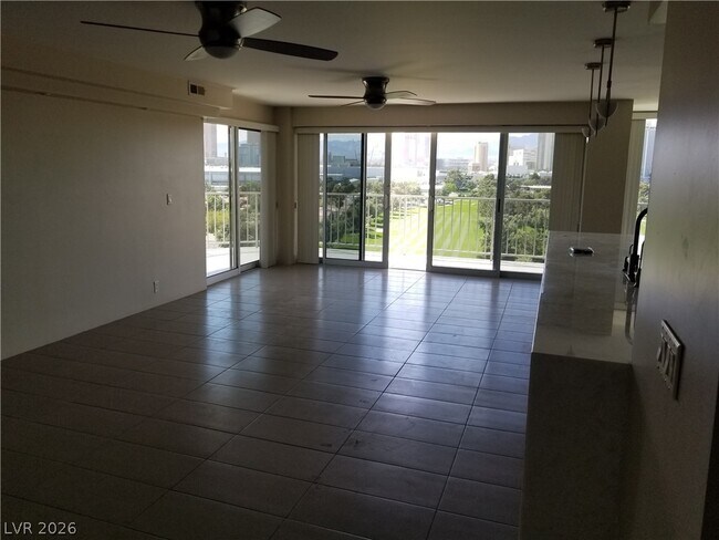 Building Photo - 3111 Bel Air Dr