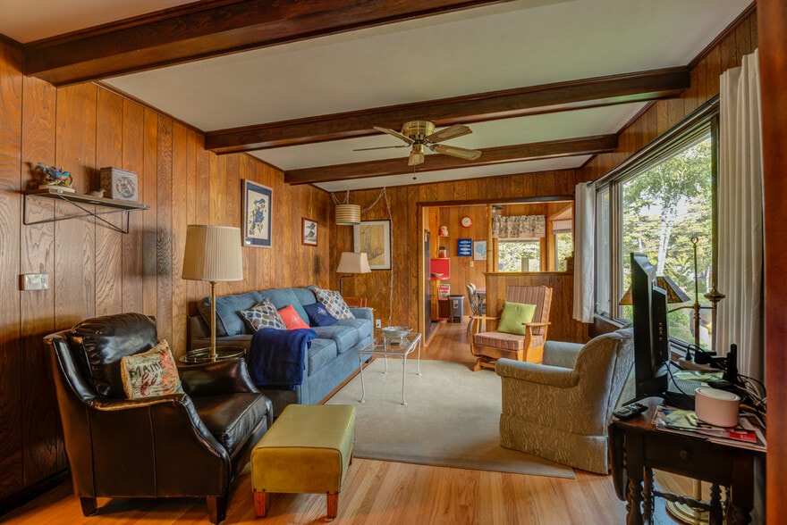 LIVING ROOM - 1522 Richville Rd