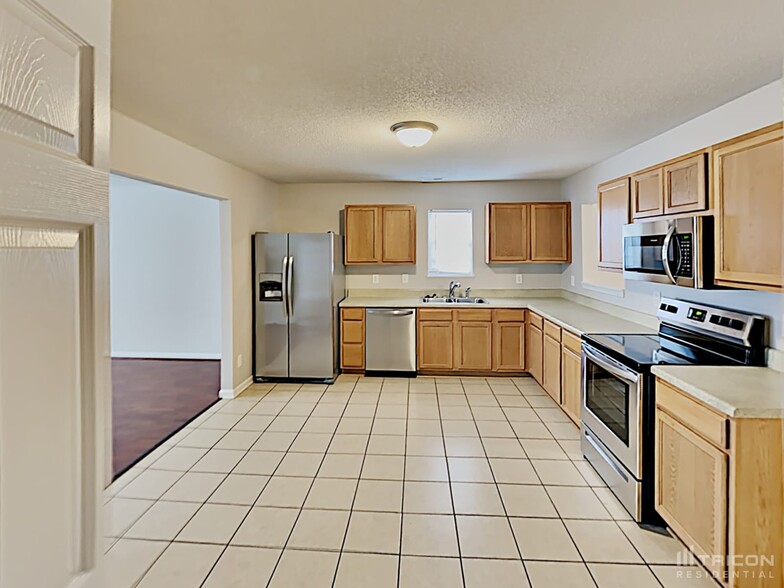Building Photo - 929 Schofield Ln
