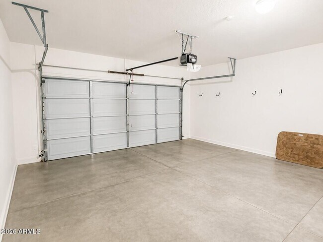 Building Photo - 17636 W Maui Ln