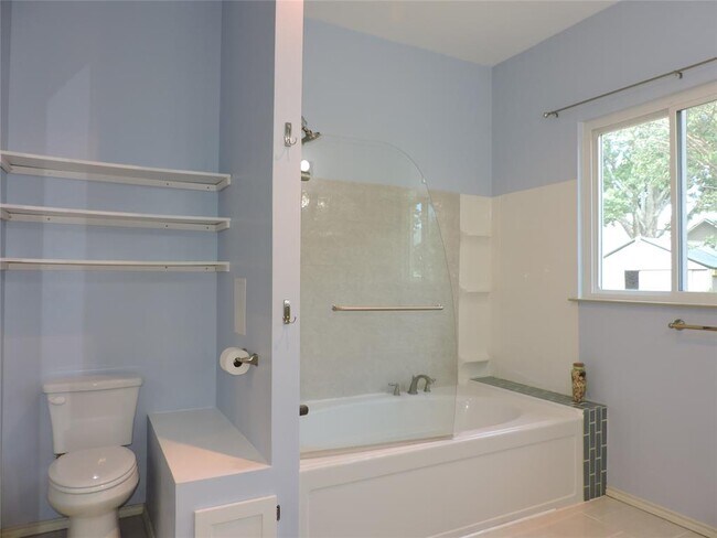 Building Photo - 12609 Deer Falls Dr