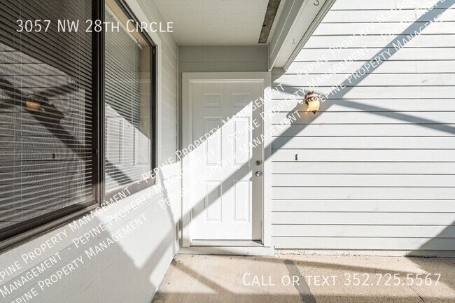 Primary Photo - 3057 NW 28th Cir