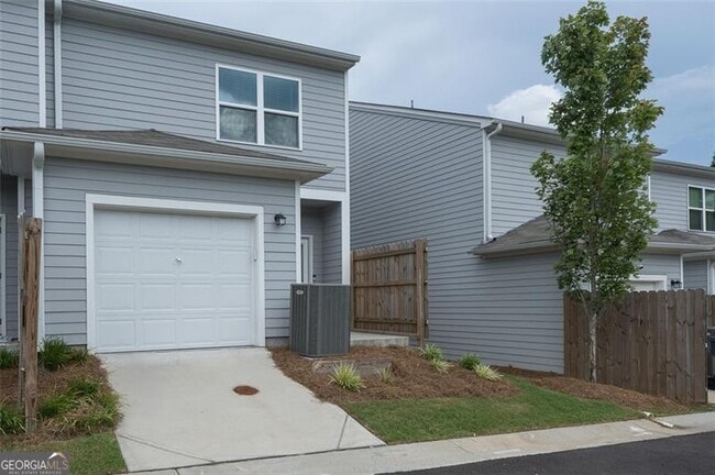 Building Photo - 2688 Toucan Wy