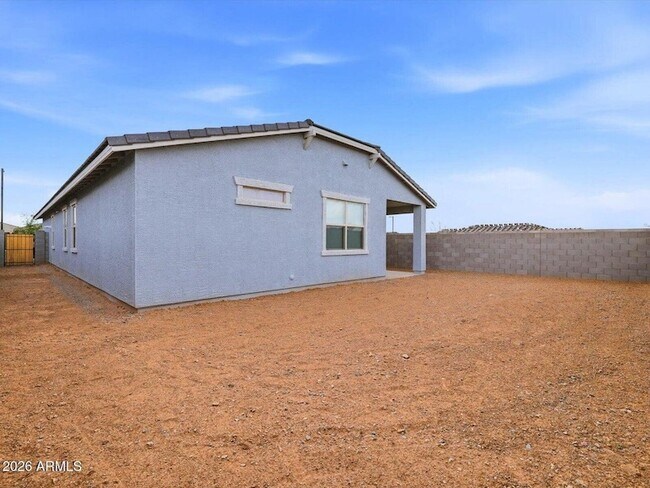 Building Photo - 15875 W Cottontail Ln