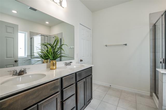 Building Photo - 3652 Highland Bayou Dr