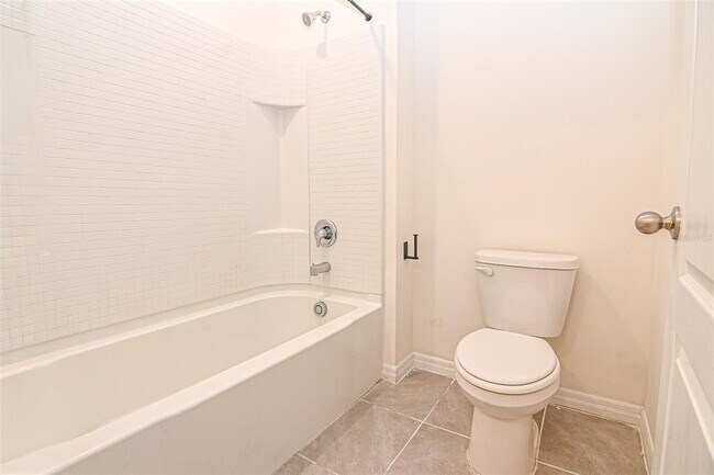 Building Photo - 759 Auburn Grv Ct
