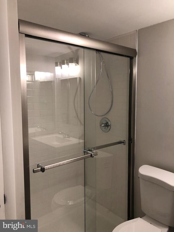 Building Photo - 14 Stonehenge Cir