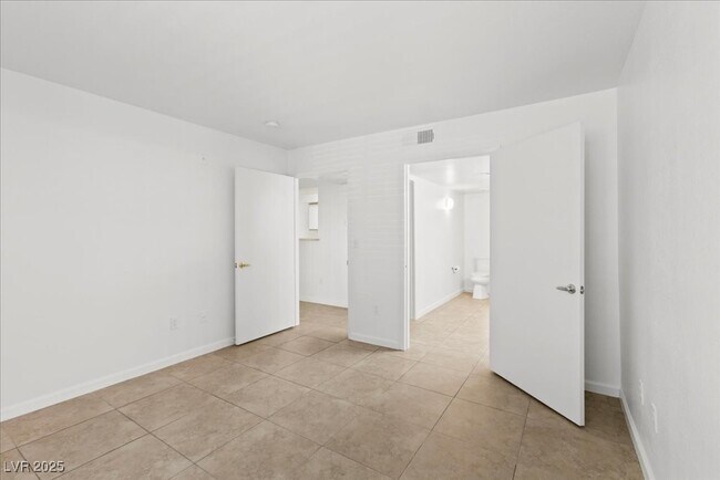 Building Photo - 2300 E Silverado Ranch Blvd