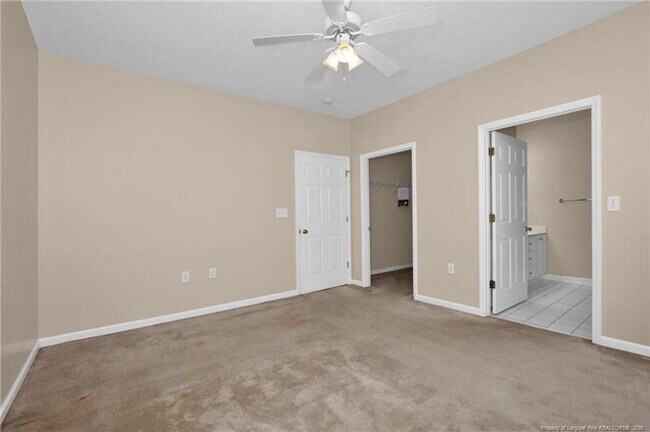 Building Photo - 3BD 2Bath Condo