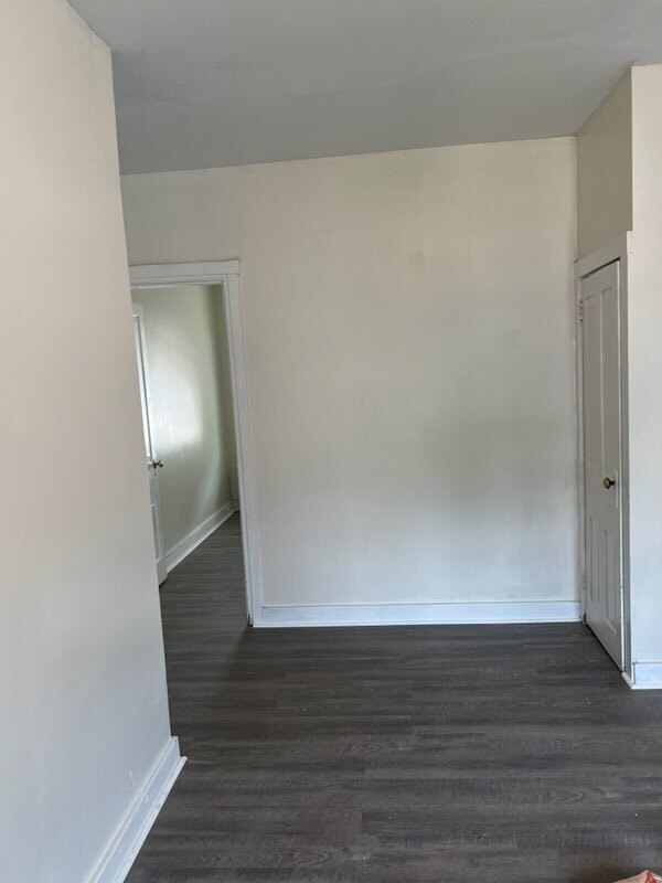 Building Photo - 137 S 11th St