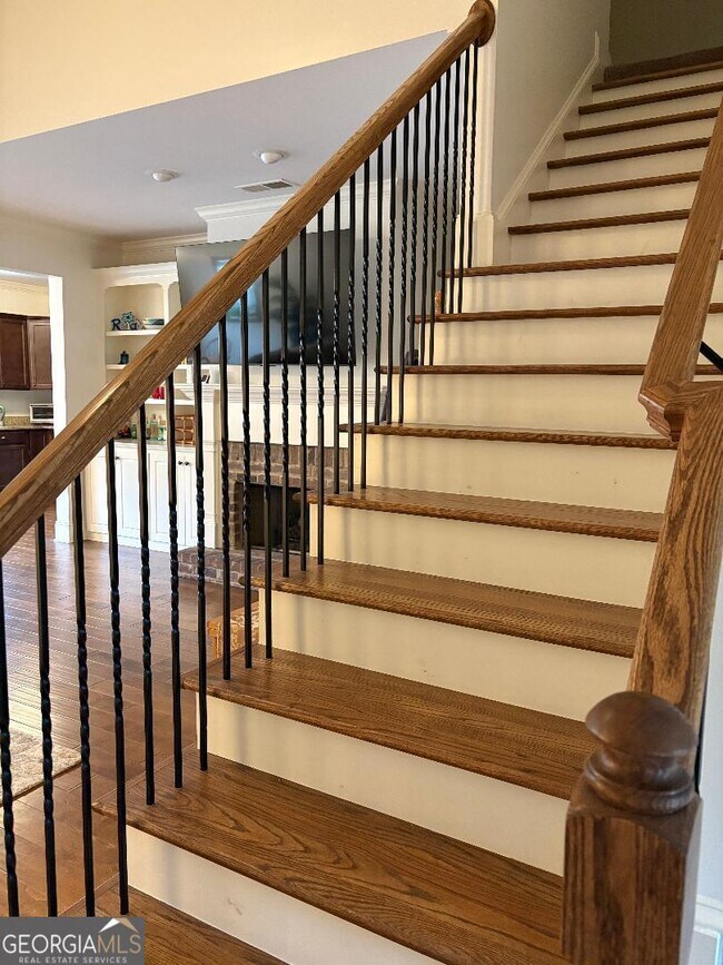 Building Photo - 130 Elliot Cir