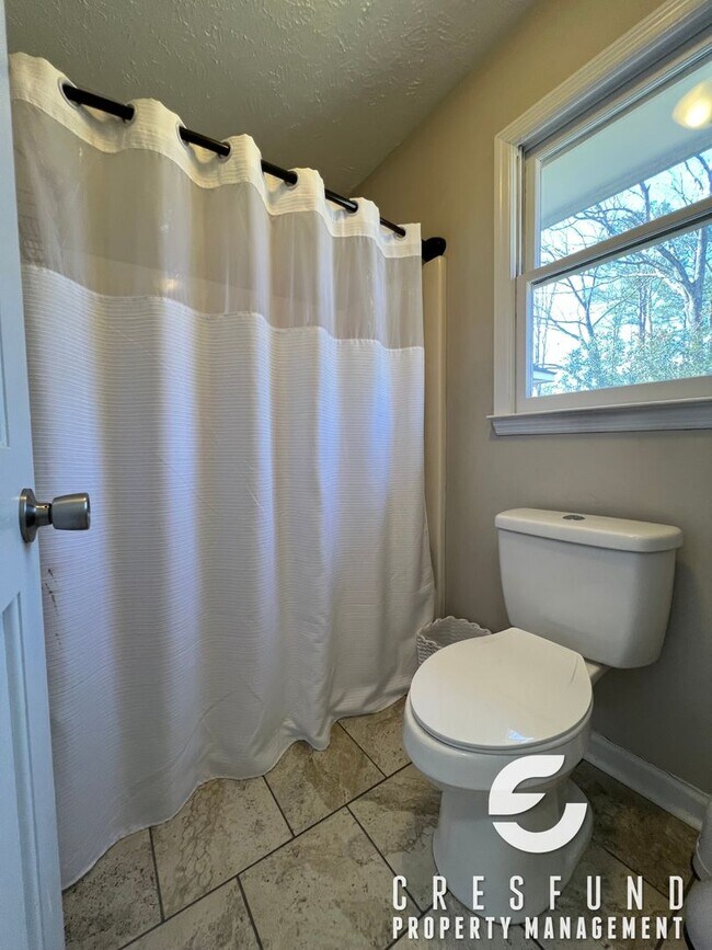 Building Photo - Bright, Easy-Living Home You’ll Love - READY FOR YOUR MOVE IN TODAY!