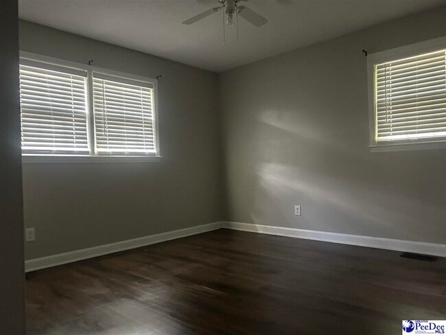 Building Photo - 2109 3rd Loop Rd