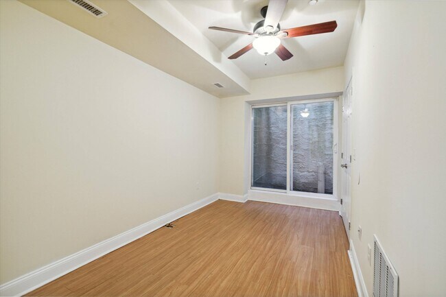 Building Photo - 1955 N 18th St