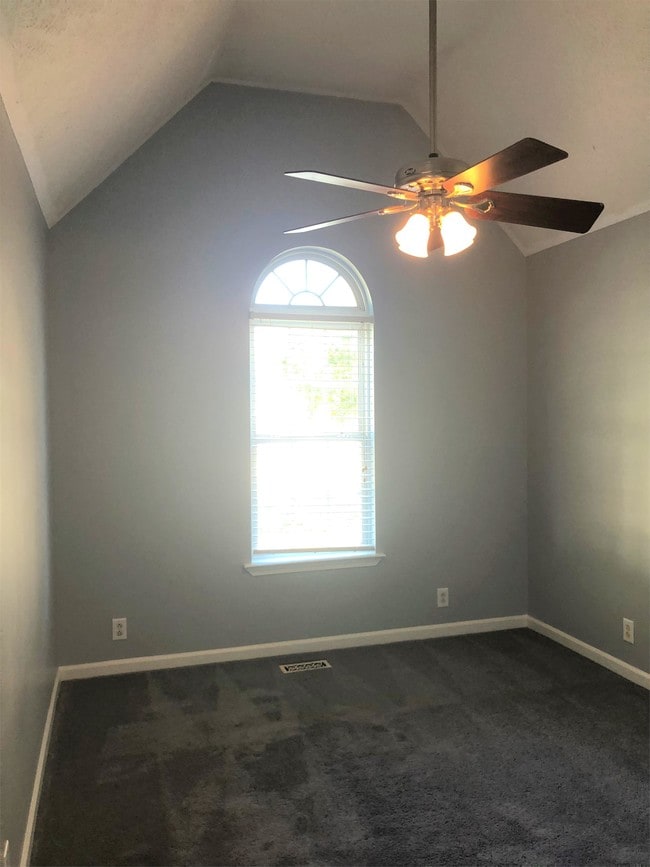 Building Photo - 148 Copperridge Trail