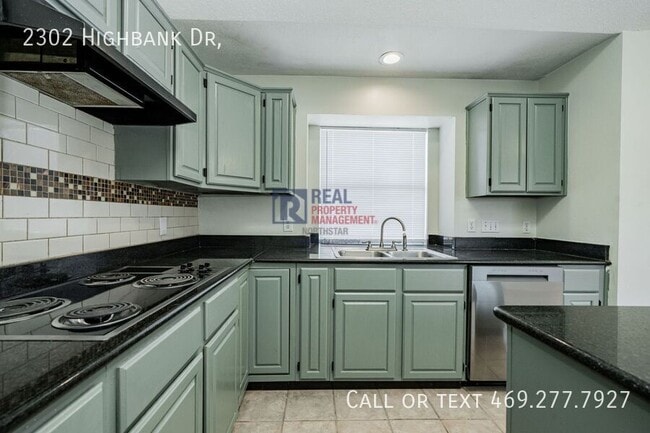 Building Photo - 2302 Highbank Dr
