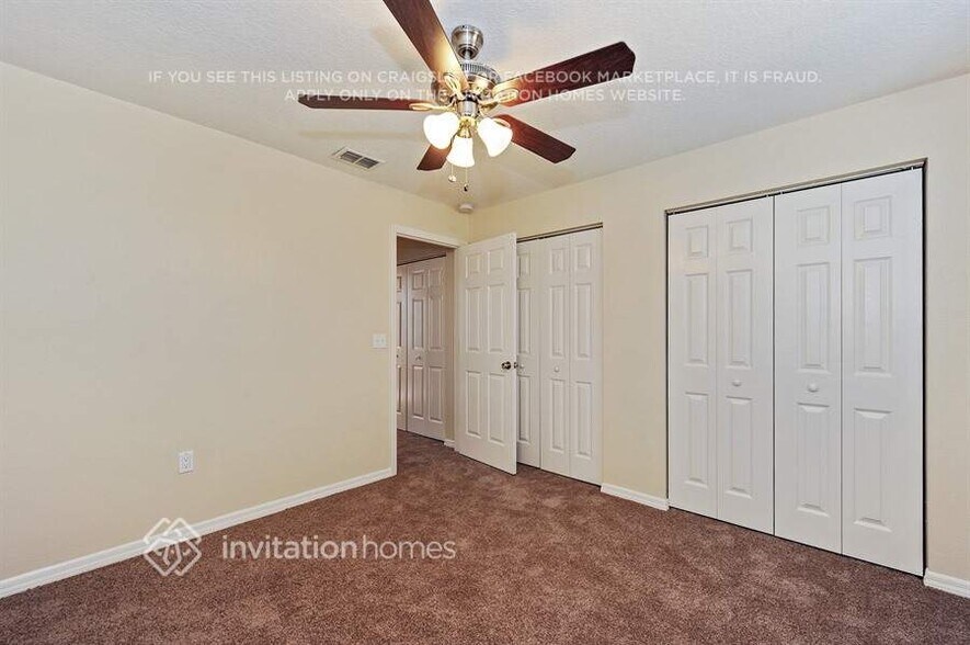 Building Photo - 1318 Casa Bonita Ave