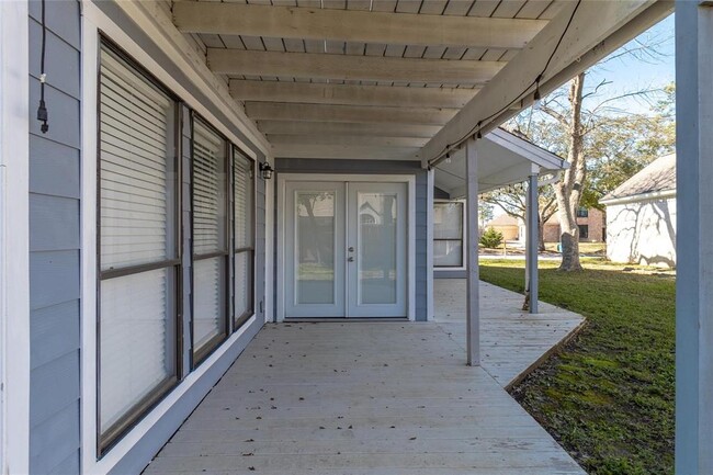 Building Photo - 19002 Walden Forest Dr