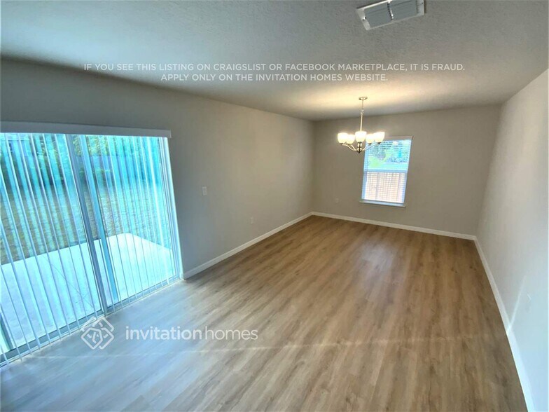 Building Photo - 158 Carmelite Ave NW