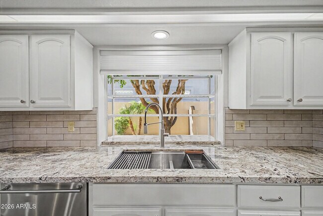 Building Photo - 5812 W Del Lago Cir