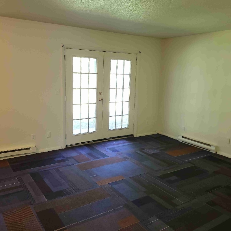 Building Photo - 1003 Colonial Dr