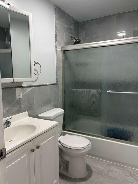 Building Photo - 171 N 17th St