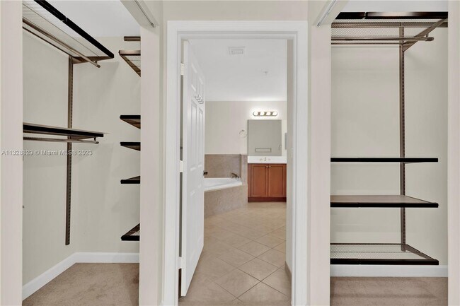 Building Photo - 8390 SW 72nd Ave