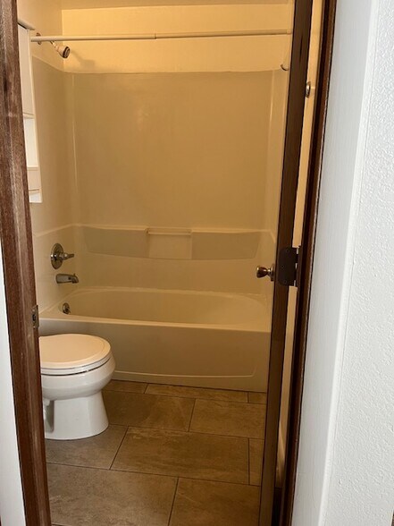Bathroom - 1105 Hays St