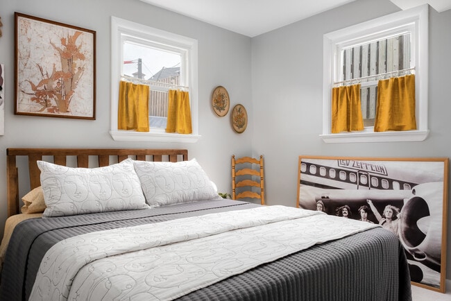 Building Photo - 4939 17th Rd N