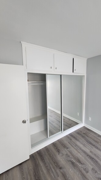 Building Photo - 414 Avenue F