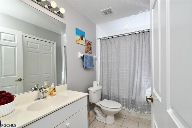 Building Photo - 19999 Lake Vista Cir