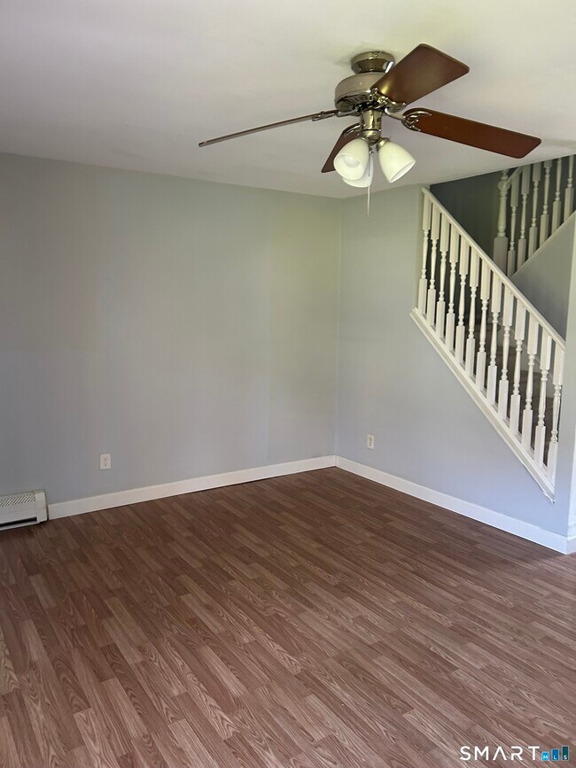 Building Photo - 69 Graham Ridge Rd