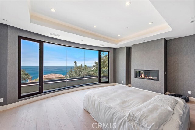 Building Photo - 2340 Crestview Dr