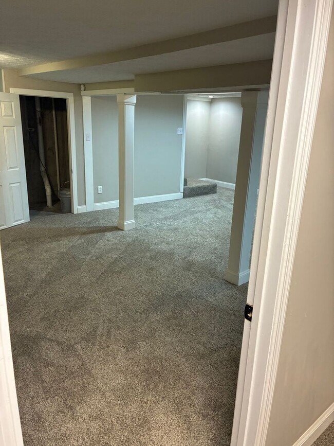 Building Photo - 964 Timberwood Dr