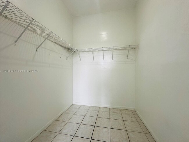 Building Photo - 7420 W 20th Ave