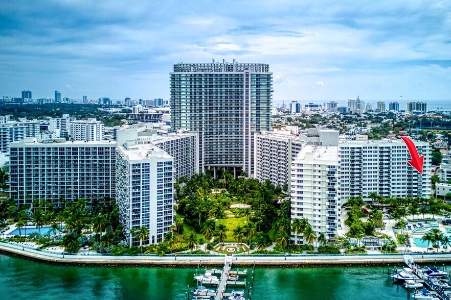Building Photo - 1500 Bay Rd
