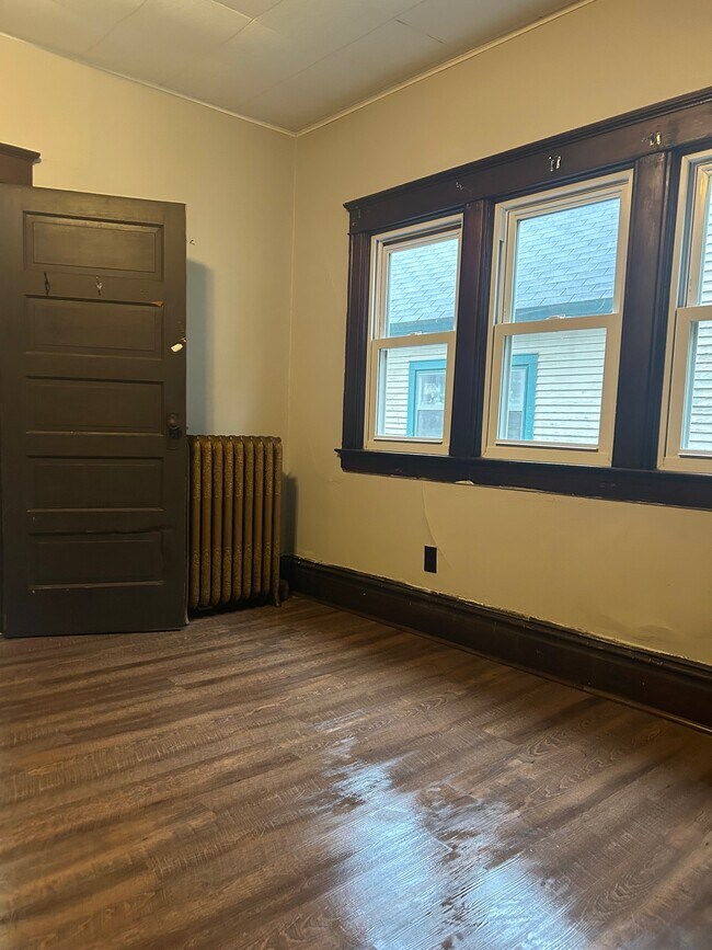 Building Photo - 58 Jerricho