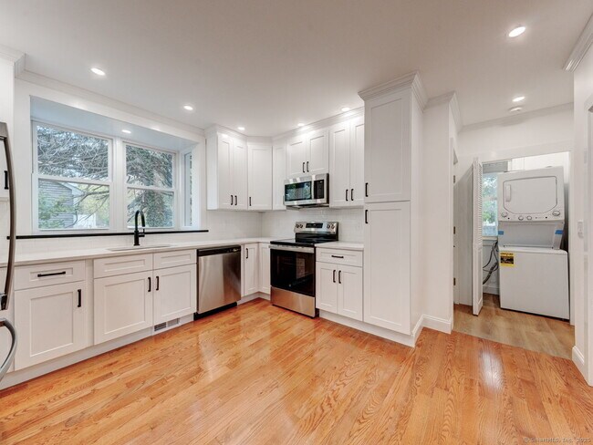 Building Photo - 44 Wallace Row