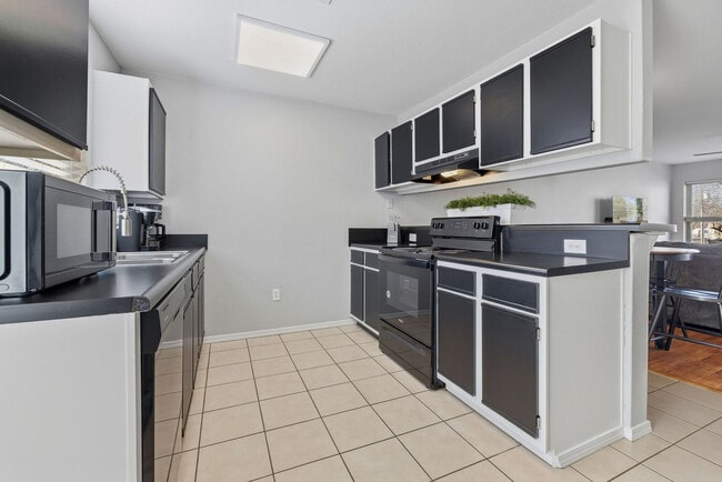 Building Photo - 1852 N Scull Creek Dr