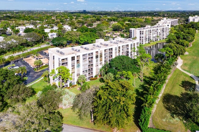 Building Photo - 6662 Boca Del Mar Dr