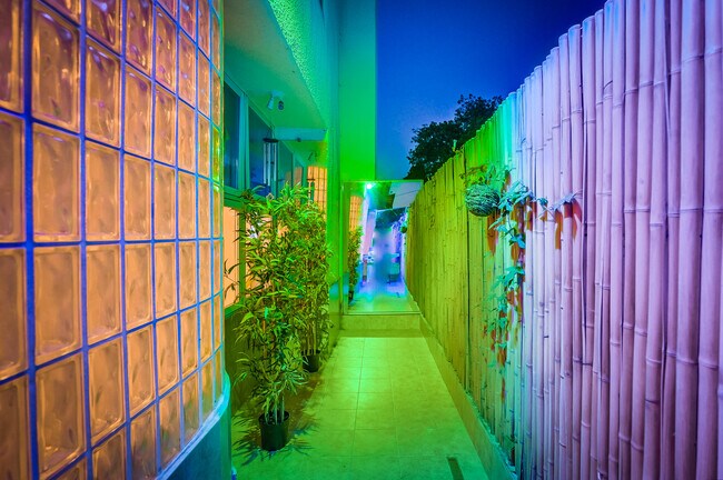 Building Photo - 1128 22nd St