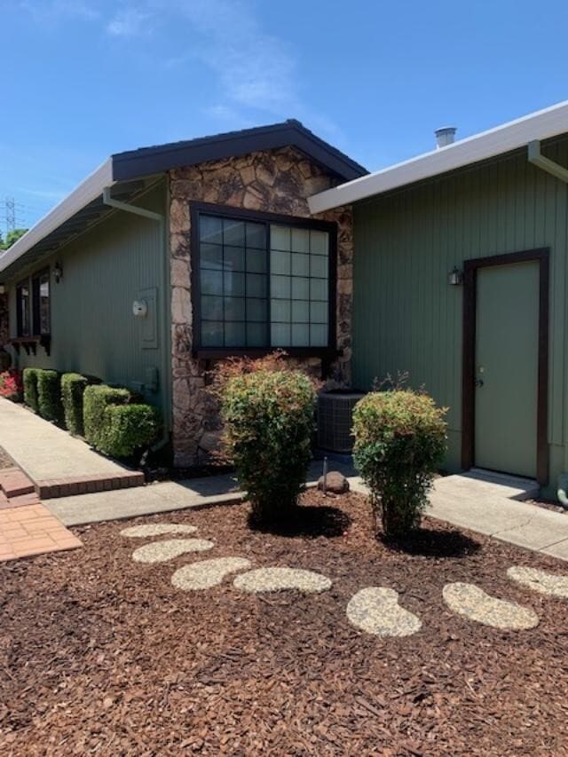 Building Photo - Morgan Hill Single Level Townhome